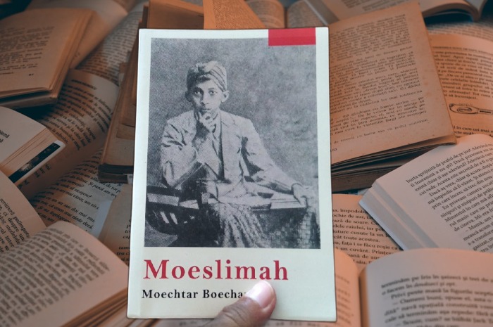 Moeslimah - Moechtar Boechari