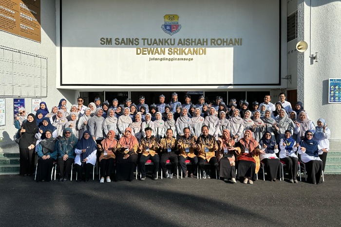 Students Exchange & Sister School ke Singapore dan Malaysia