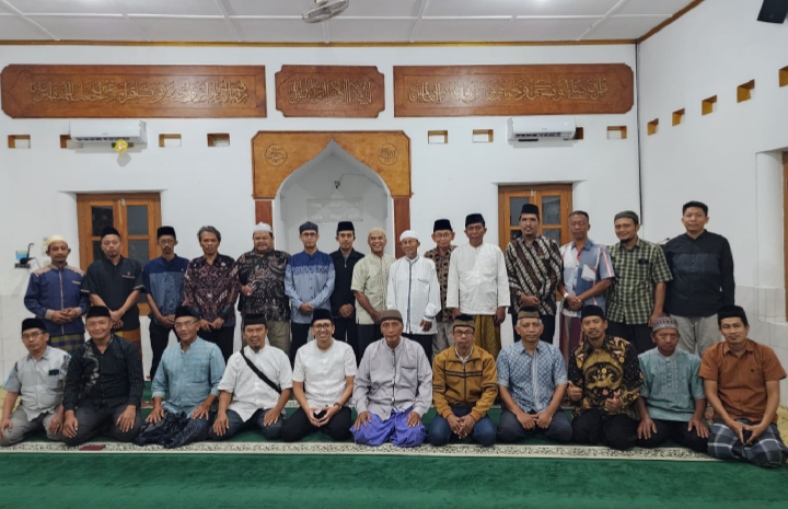 Foto bersama dengan PRM Mutihan