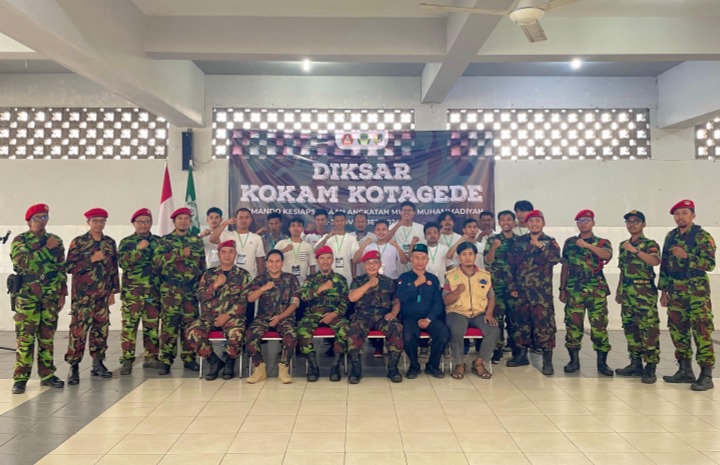 Foto bersama anggota KOKAM Kotagede