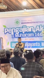 Alhamdulillah, Hari senin 15 Juni 2026 jam 19.30 WIB Pengajian Akbar 1 Muharam 1448 H telah terlaksana dengan lancar dan penuh keberkahan.

Jamaah memadati Masjid Gedhe Mataram Kotagede dalam rangka menyambut Tahun Baru Hijriah 1448 H bersama Ustadz Wijayanto, M.A @ustadwijayanto.official

Terima kasih kepada seluruh jamaah, panitia, relawan, dan seluruh pihak yang telah mendukung terselenggaranya kegiatan ini. Semoga setiap langkah, waktu, dan tenaga yang dicurahkan menjadi amal jariyah yang terus mengalir pahalanya.

Selamat Tahun Baru Islam 1448 Hijriah
Mari melangkah menjadi pribadi yang lebih baik dan lebih bermanfaat.

#pcmkotagede #muhammadiyah #kotagede #1muharam1448h #ustadwijayanto